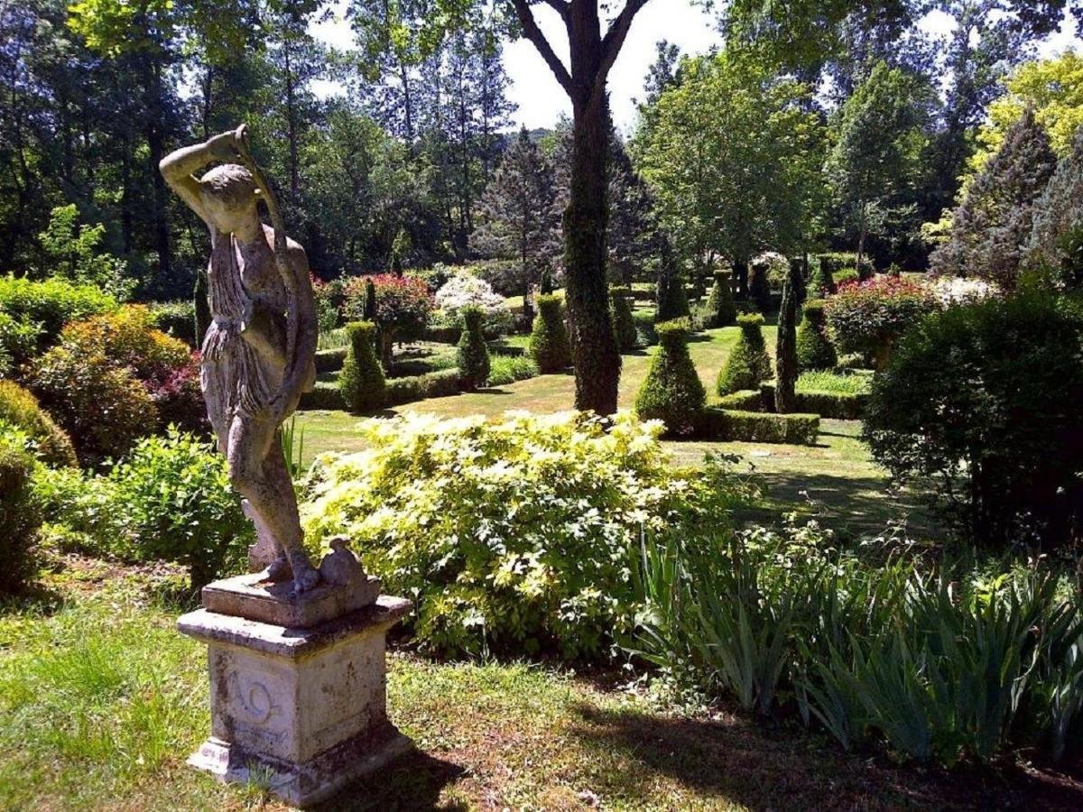 Villa Le Charme Mézilles Exterior foto